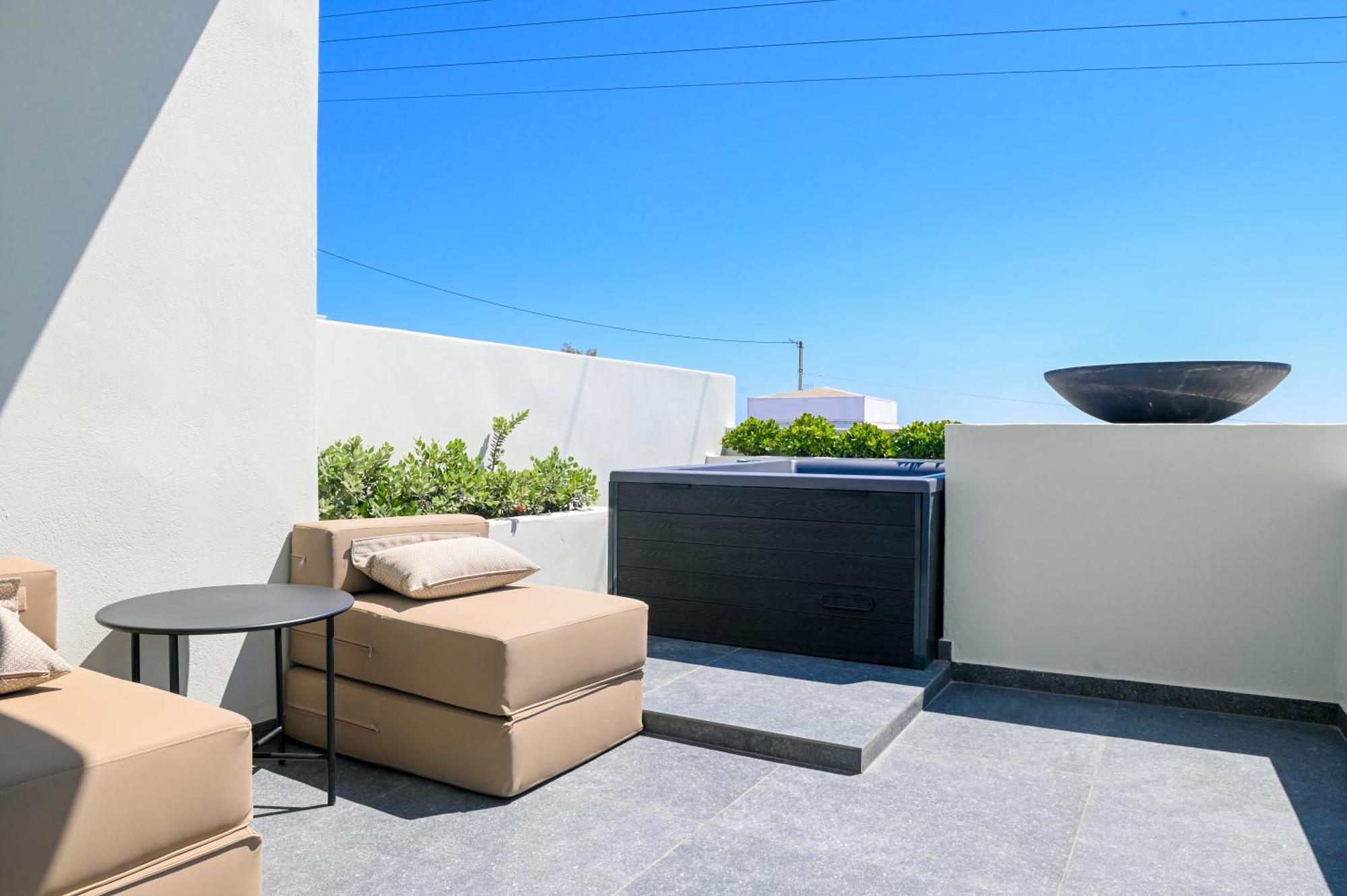 City Center Suites Fira  Exterior photo