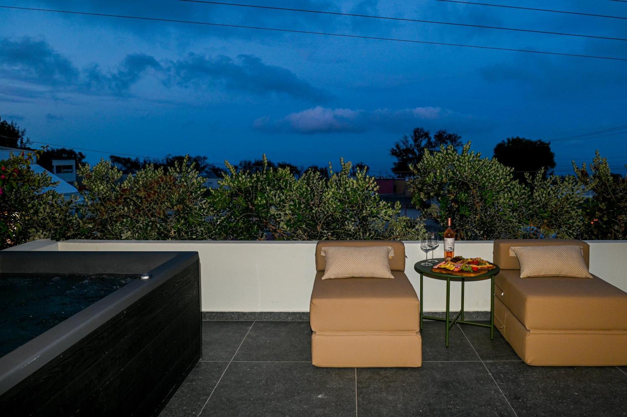 City Center Suites Fira  Exterior photo